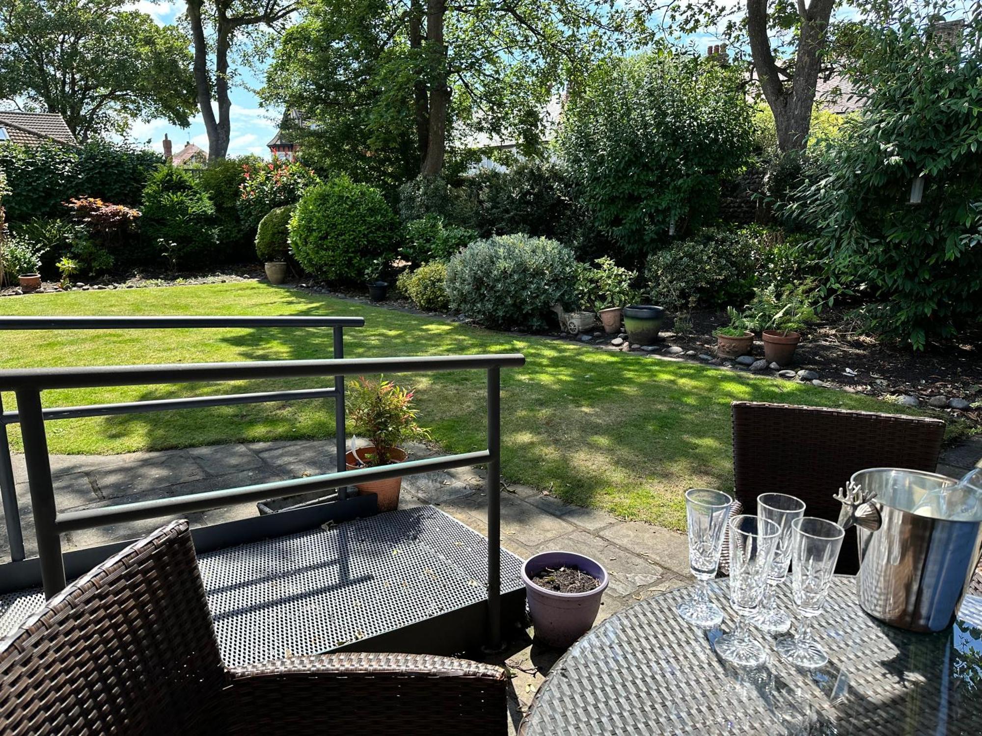 'Sounion' - Fabulous, Spacious Modern House With Large Private Garden In Leafy Lytham Lytham St Annes Luaran gambar